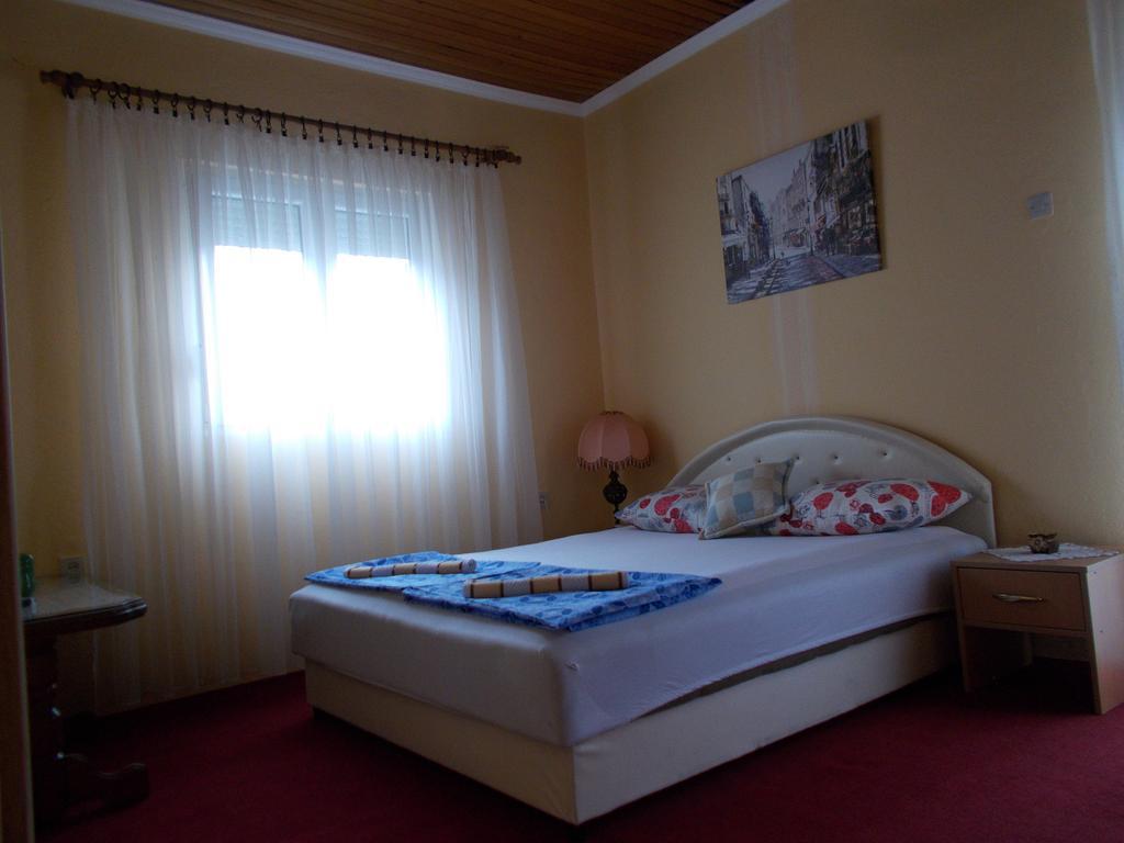 Guesthouse Feel Lake Virpazar Εξωτερικό φωτογραφία